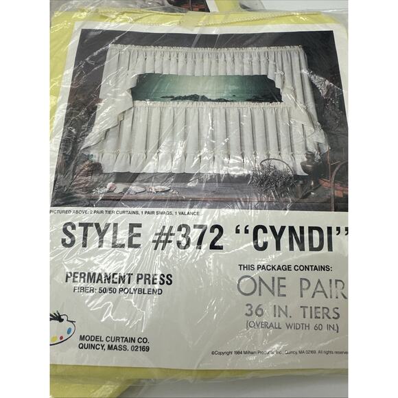 Vintage MCM 1980’s Yellow Kitchen Curtains Ruffled 3 Panels - Picture 2 of 4